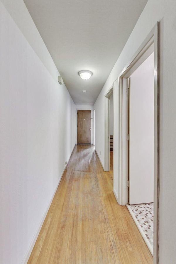 281 Francisco St - Photo 6 of 23