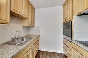 featured image of 897 Northrup St #12