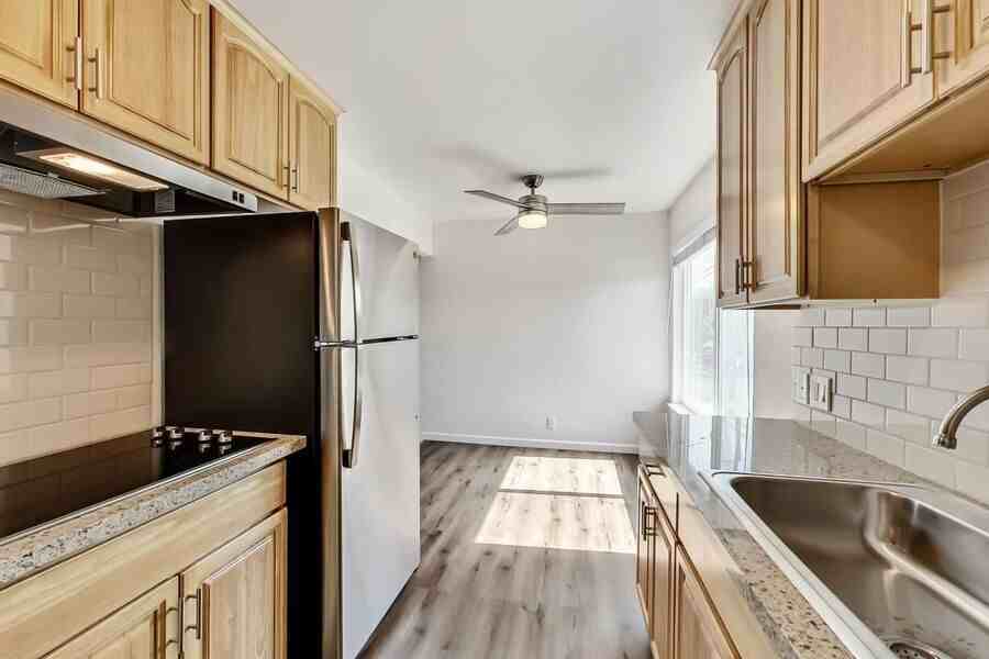 897 Northrup St #12 - Photo 3 of 28