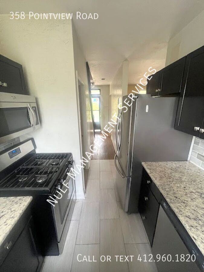 358 Pointview Rd - Photo 3 of 12