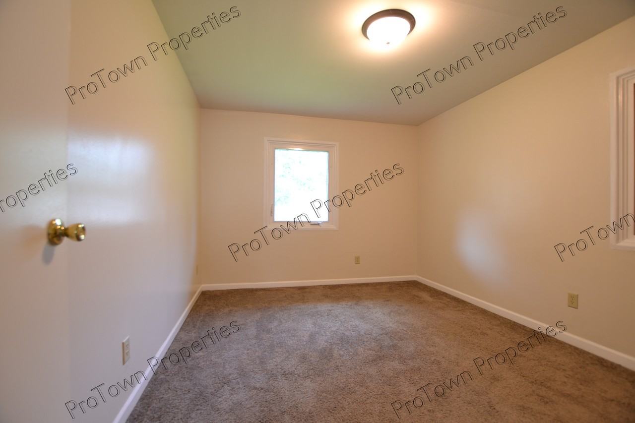 2315 Birchwood Lane - Photo 3 of 10