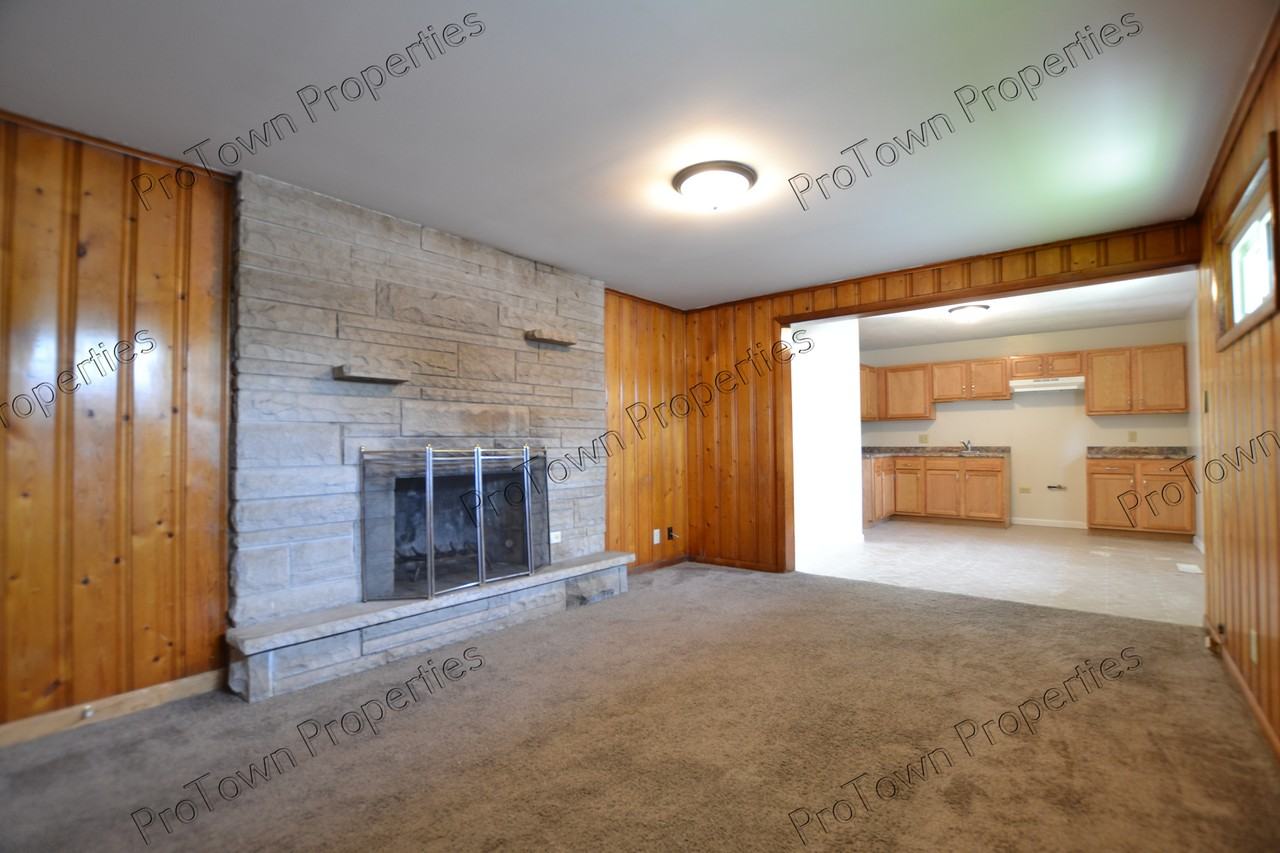 2315 Birchwood Lane - Photo 6 of 10