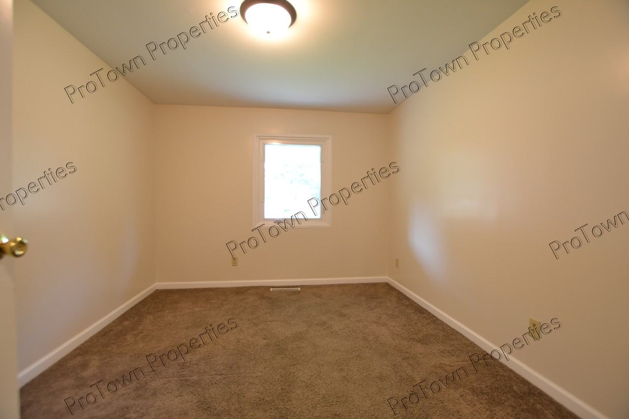 2315 Birchwood Lane - Photo 7 of 10