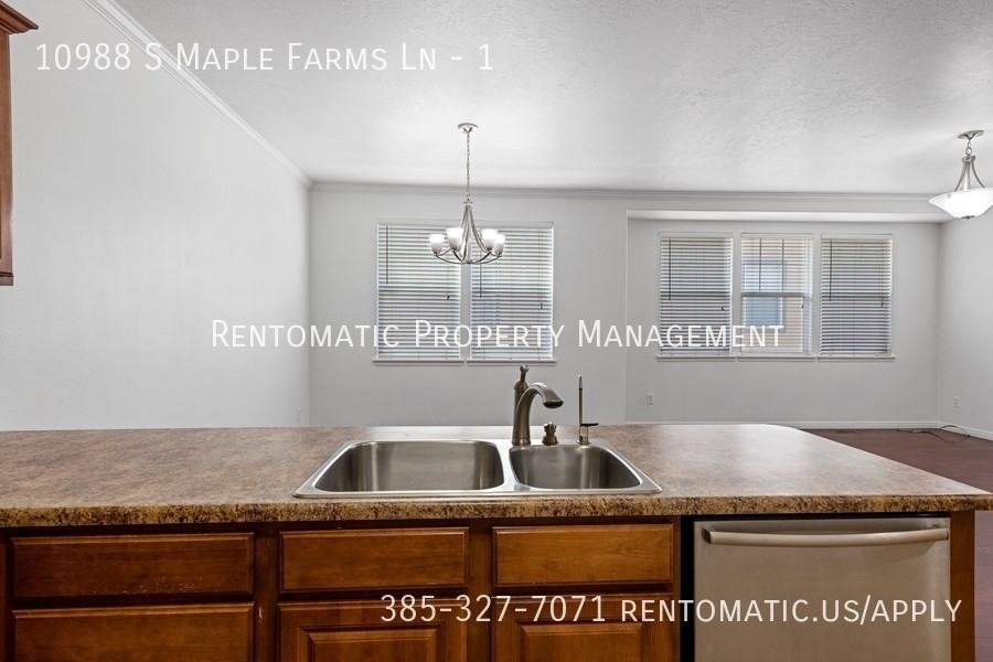 10988 S Maple Farms Ln #1 - Photo 5 of 29