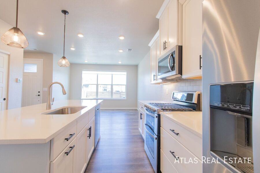 9486 W 58th Cir #B - Photo 5 of 50