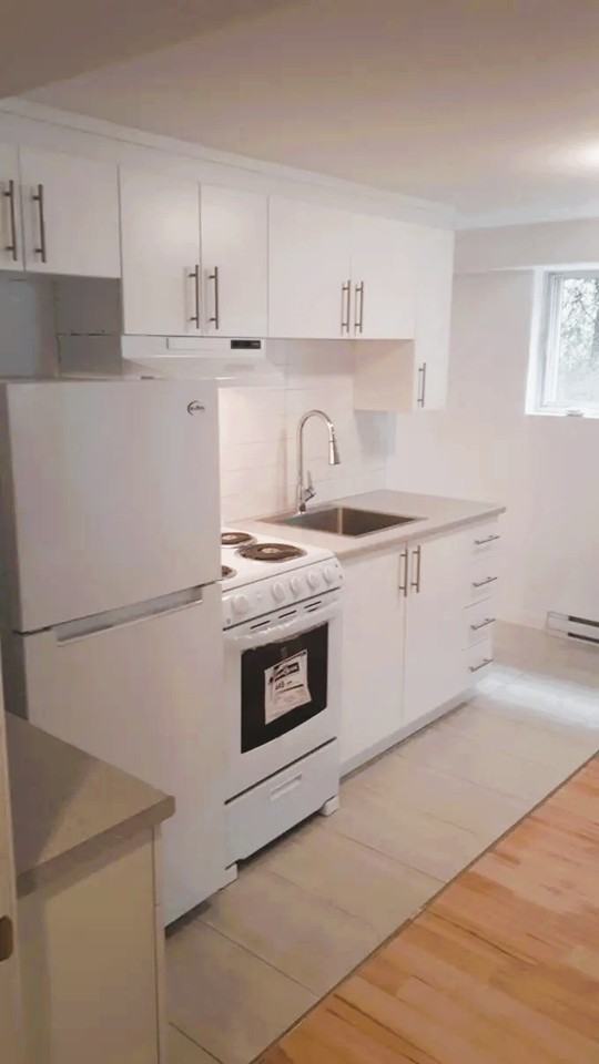 6640 44e Avenue #A - Photo 2 of 7