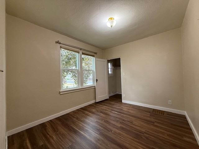 4006 N Addison St - Photo 7 of 15