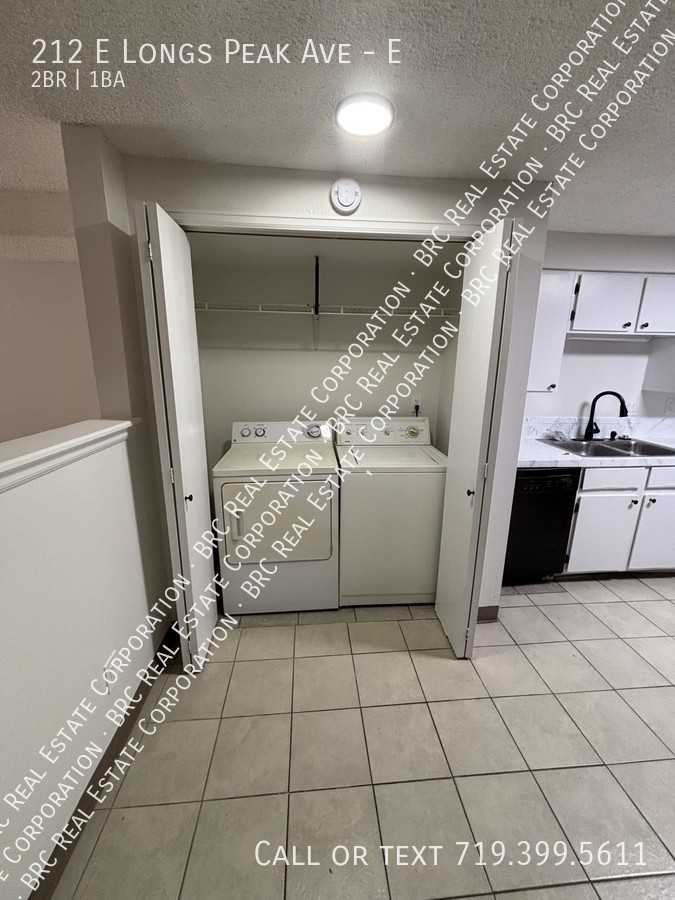 212 E Longs Peak Ave #E - Photo 3 of 6