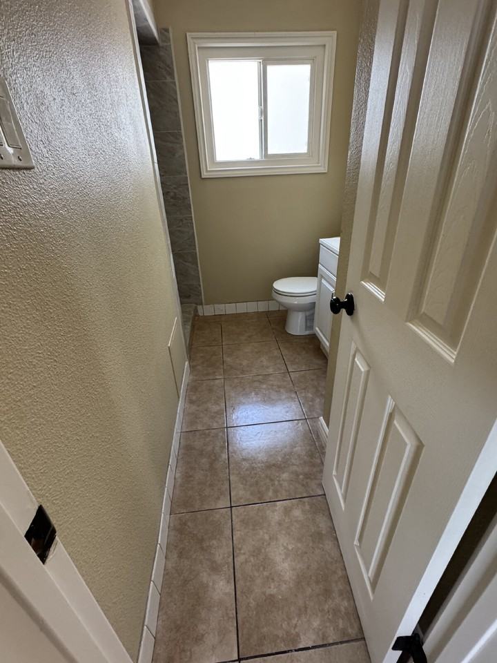 144 E Campus View Dr - Photo 7 of 16