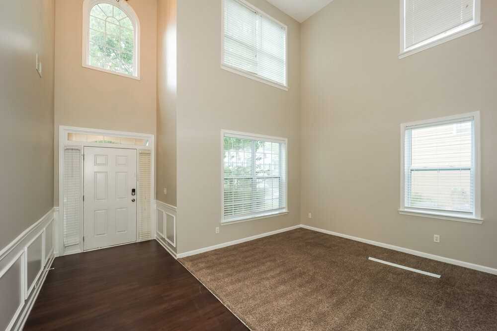 89 Lakeshore Pkwy - Photo 4 of 17