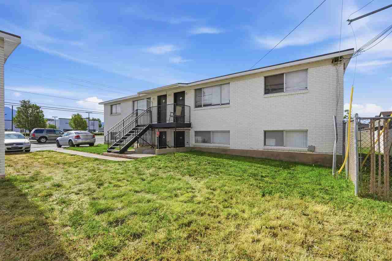 1900 West Apartments - Photo 2 of 13