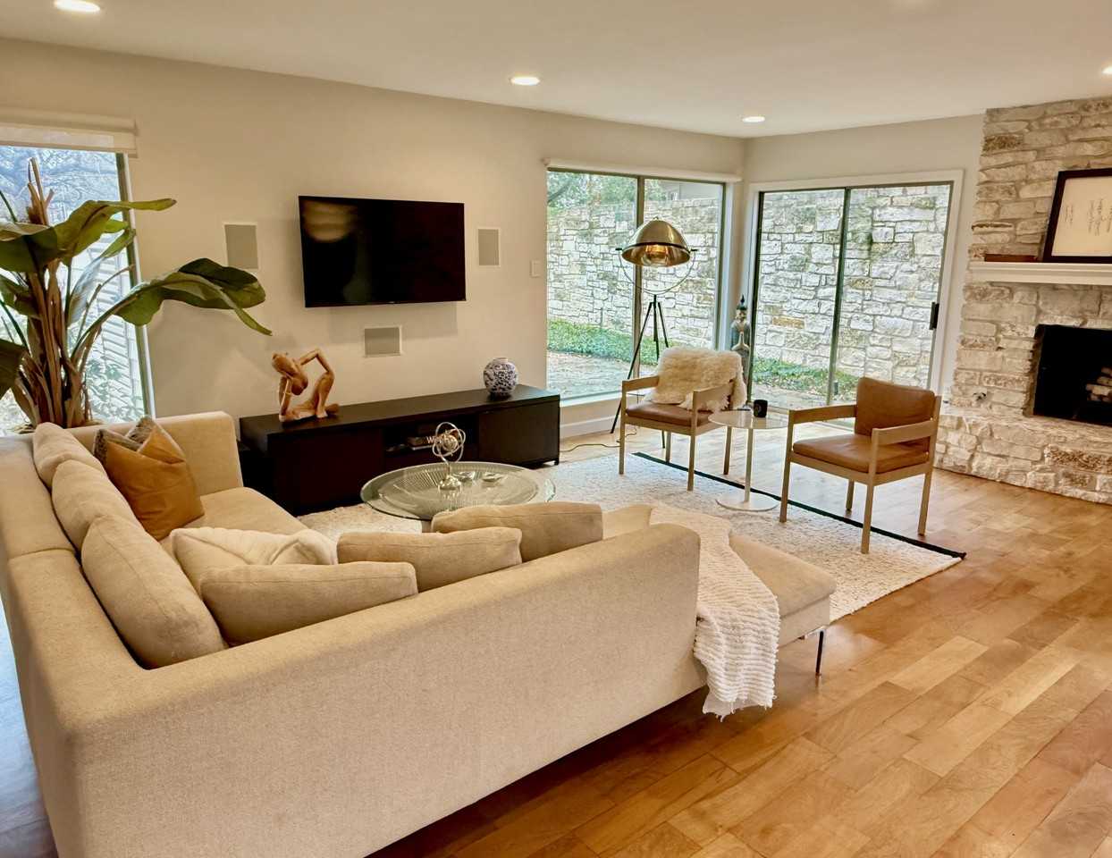 2111 Exposition Blvd #NA - Photo 5 of 29