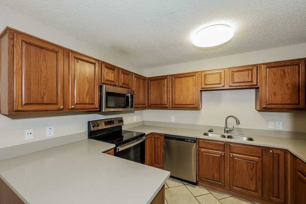 5909 Northfield Dr - Photo 7 of 16