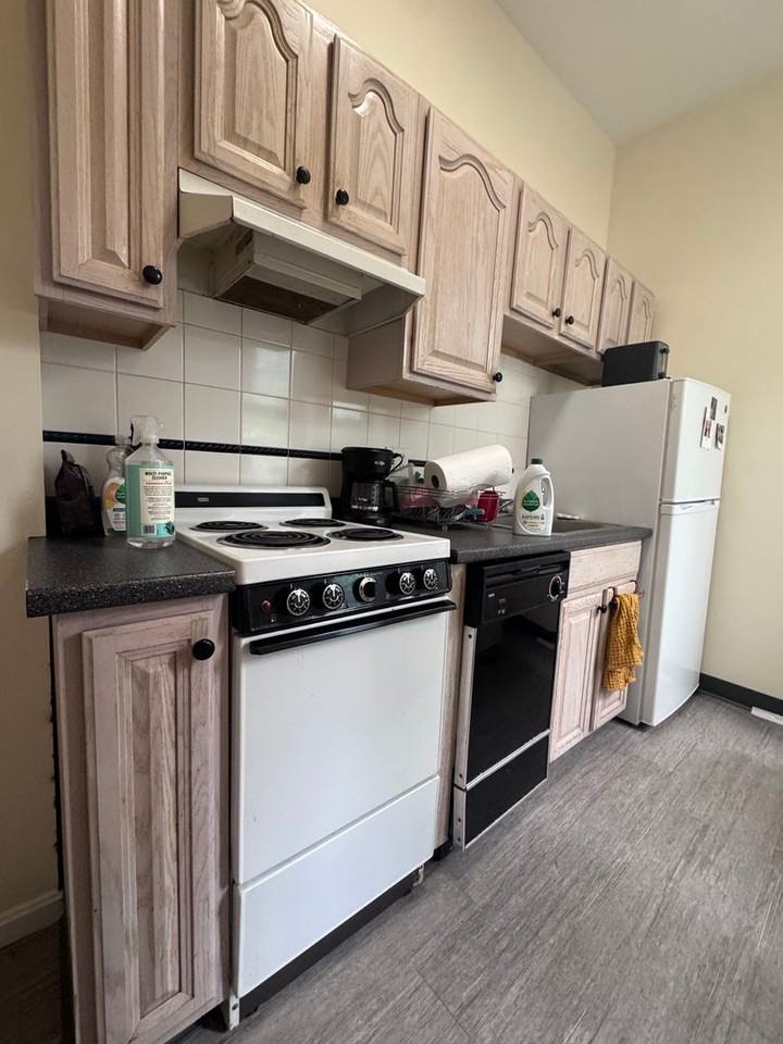 206 Chestnut Hill Ave - SM - Photo 2 of 12