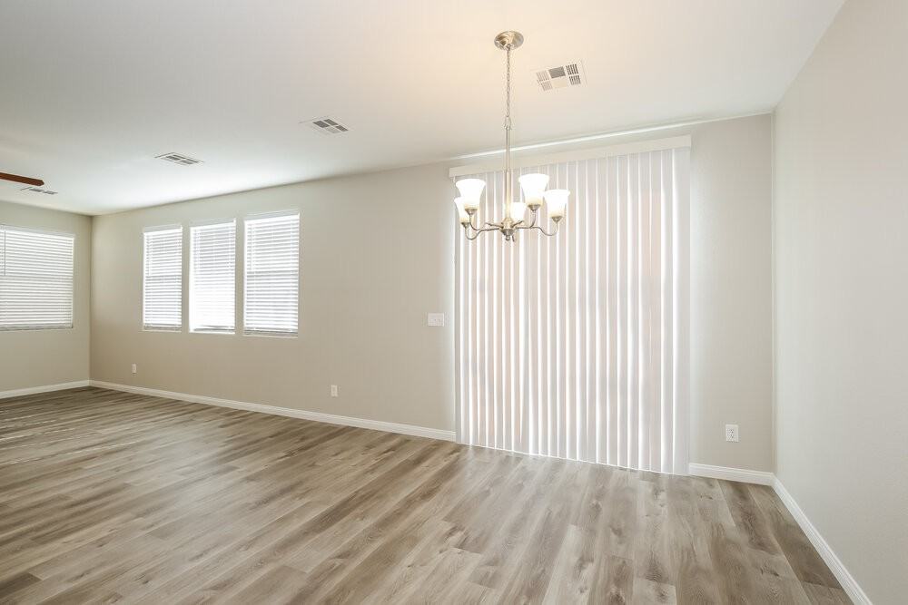 109 Big Cliff Ave - Photo 7 of 17