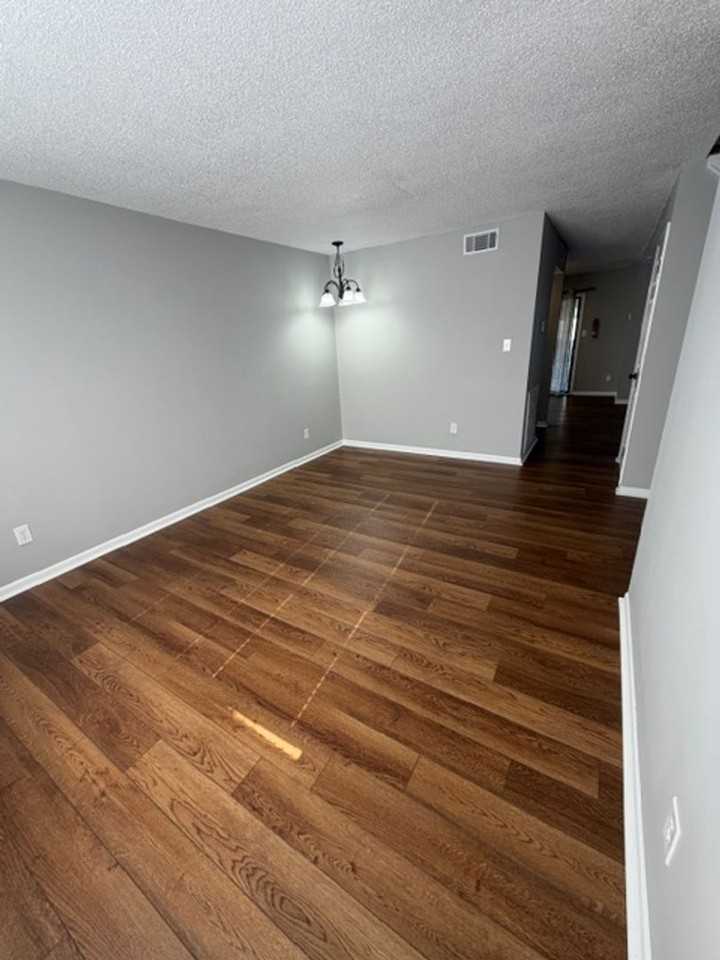 142 Stoneridge Dr - Photo 6 of 29