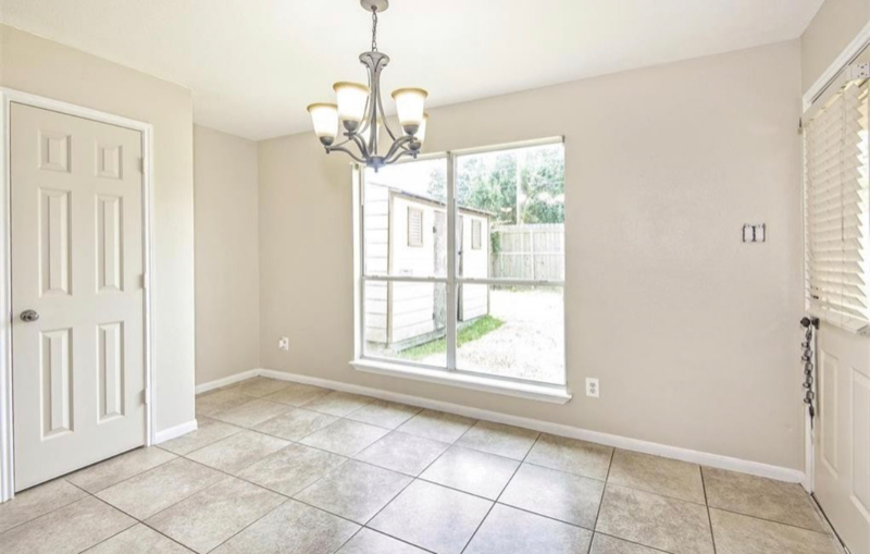 10602 Pine Meadows Blvd - Photo 6 of 23