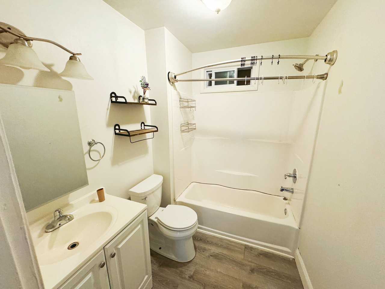 408 Seneca St - Photo 2 of 7