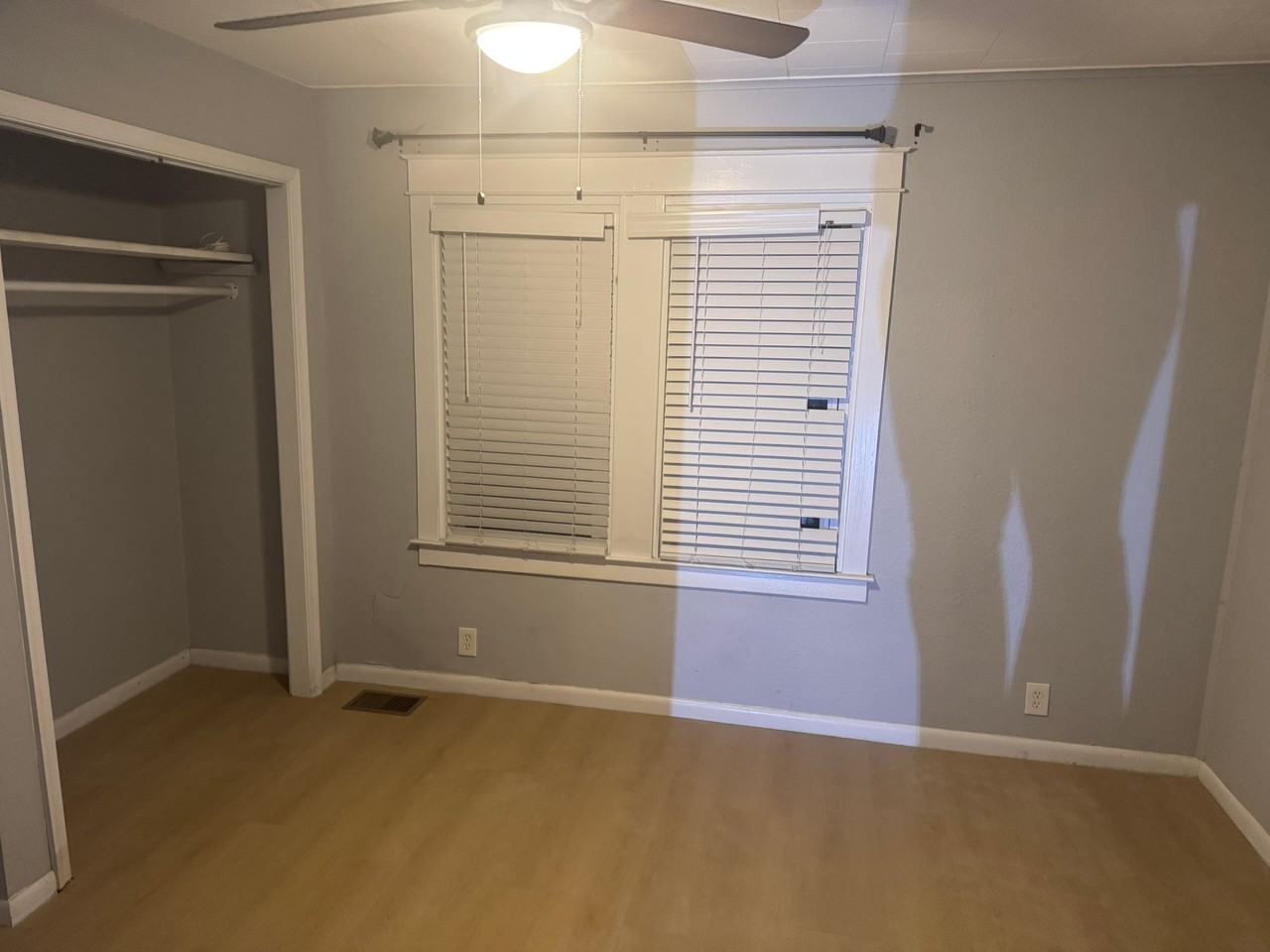 408 Seneca St - Photo 3 of 7