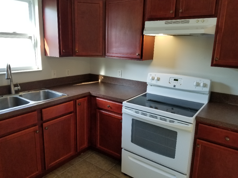 1051 N Saint Johns St - Photo 5 of 20