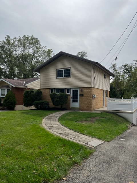 409 Nike Dr - Photo 2 of 19