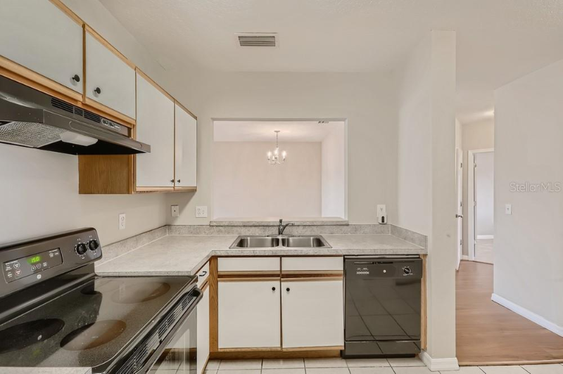 6011 Portsdale Pl #202 - Photo 6 of 15