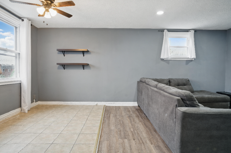 1452 Hellerman St - Photo 5 of 15