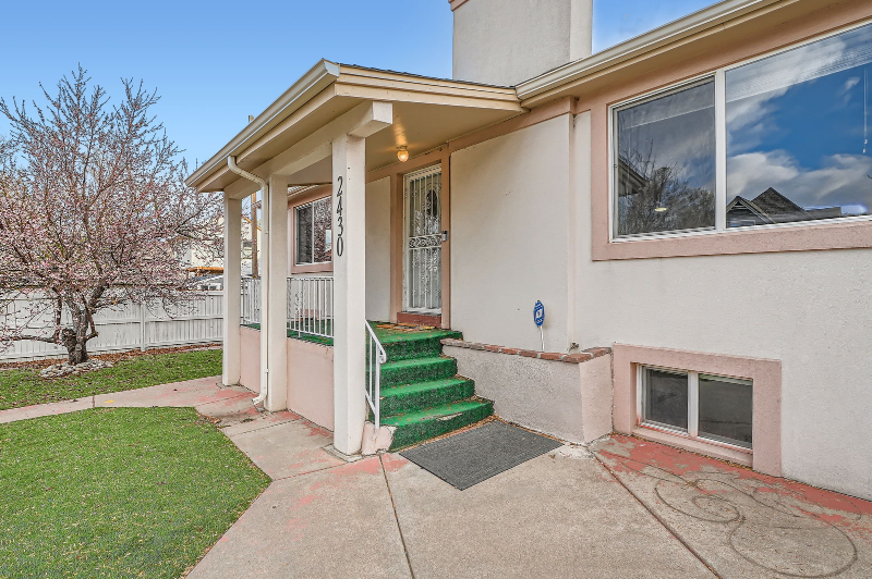 2430 W 39th Ave - Photo 3 of 28