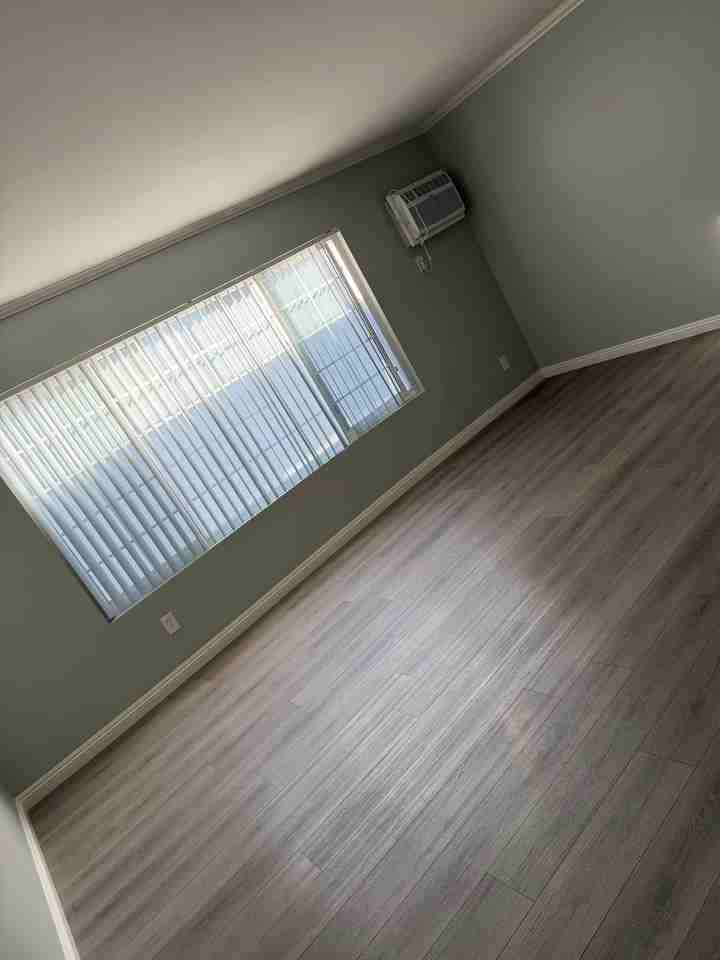 6928 Woodley Ave #204 - Photo 2 of 8