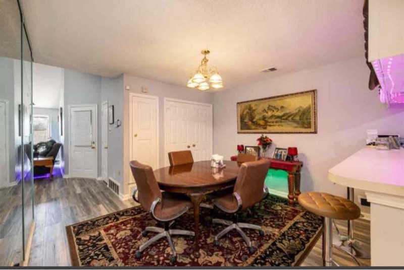 5844 Ashridge Pl - Photo 4 of 10