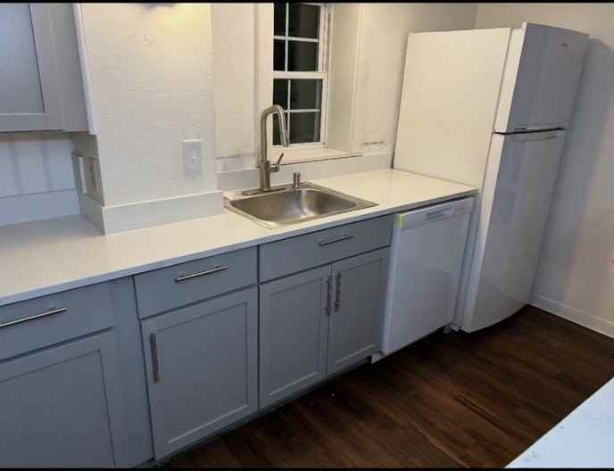 13706 Crawford Ave #2 - Photo 3 of 16