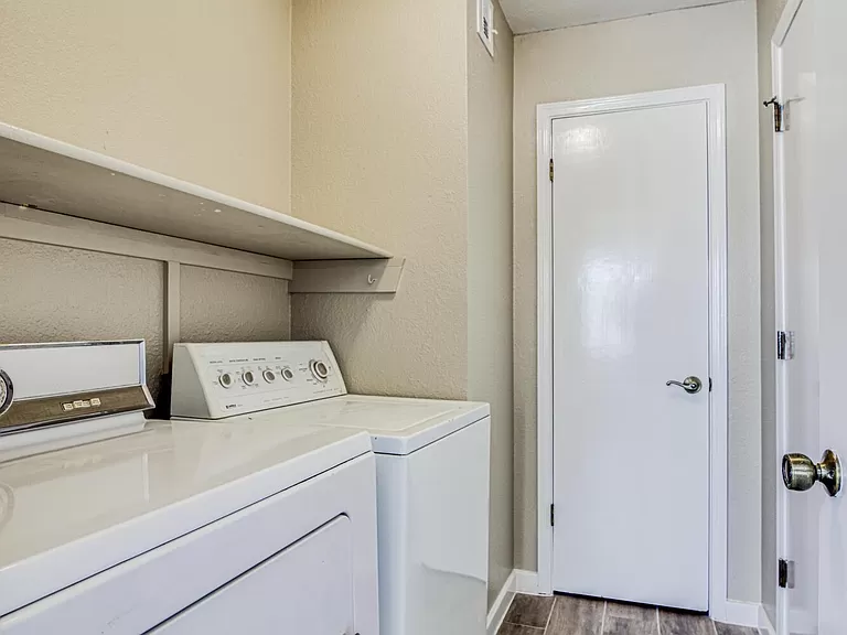752 Agua Caliente Dr - Photo 6 of 10