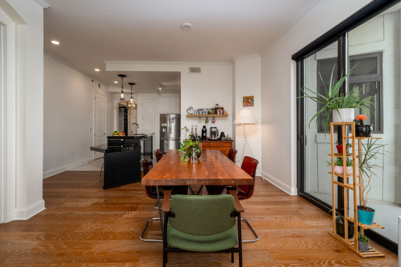 717 S Riverside Dr #702 - Photo 5 of 23