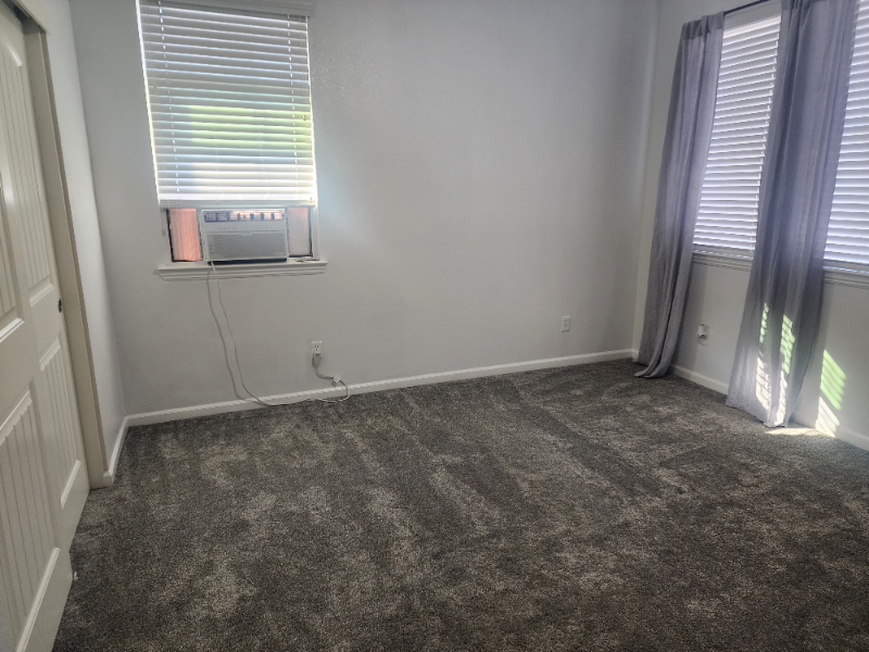 5413 Jade Springs Way - Photo 3 of 7