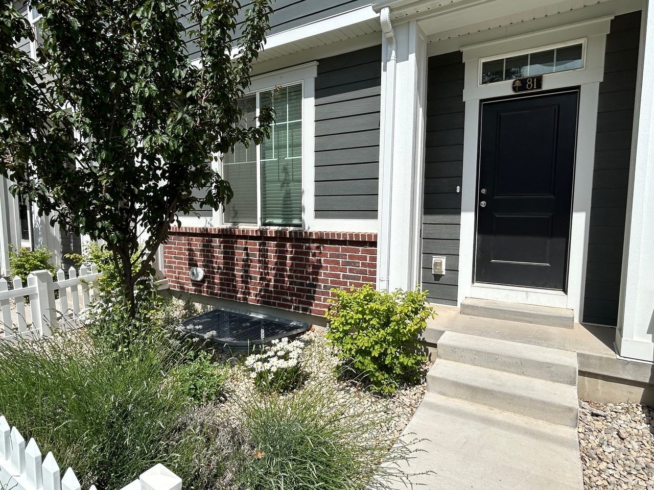 81 N Orchard Dr - Photo 3 of 50