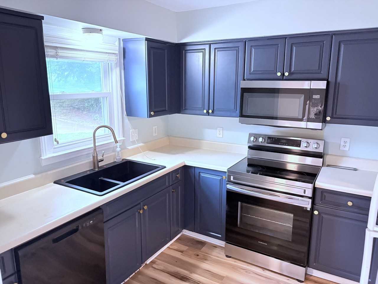 6813 Glendower Rd #B - Photo 4 of 12