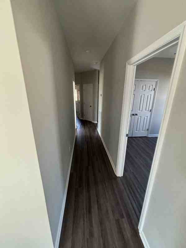 221 Cherokee Dr - Photo 2 of 13