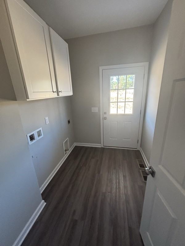 221 Cherokee Dr - Photo 5 of 13