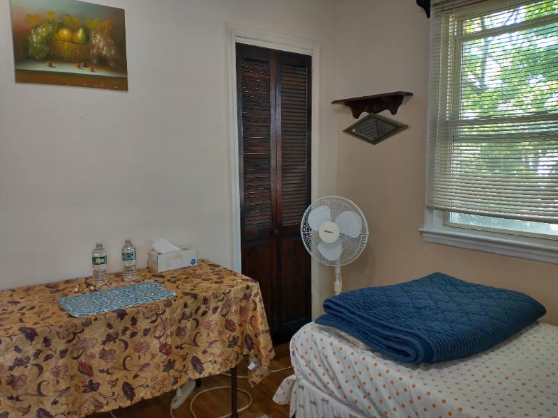 1843 Fairhaven Rd - Photo 2 of 8