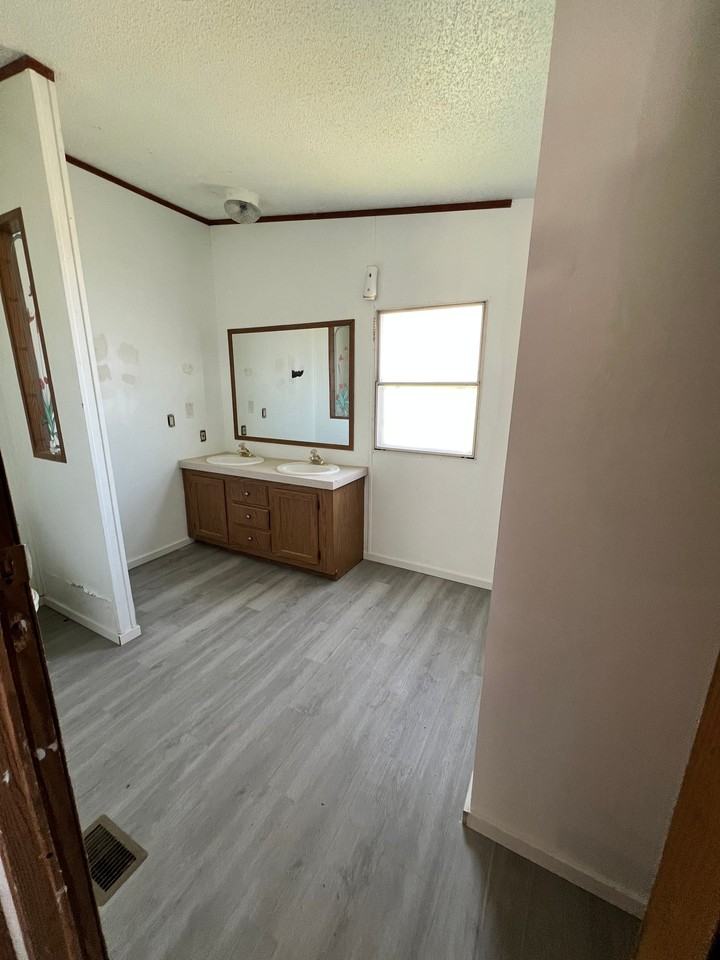 16841 Adams Rd N #3 - Photo 2 of 2
