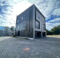 featured image of 107 E 9th St #D7