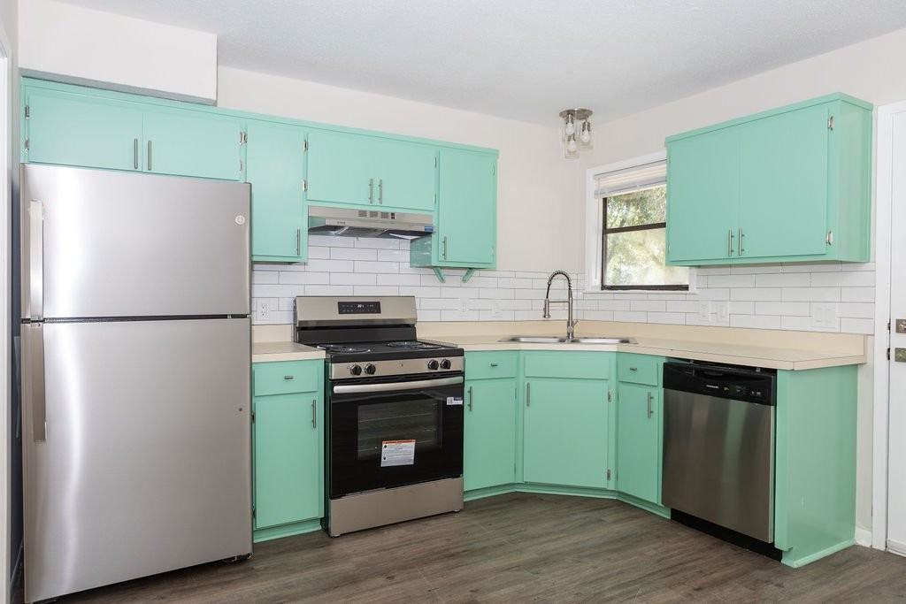 107 Hampton Dr - Photo 5 of 12