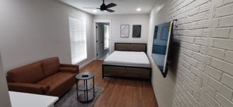 920 Friendly Pl - Photo 1 of 1
