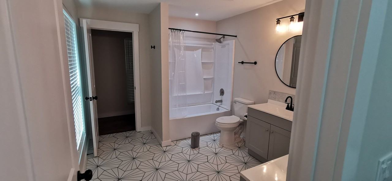 920 Friendly Pl - Photo 3 of 19