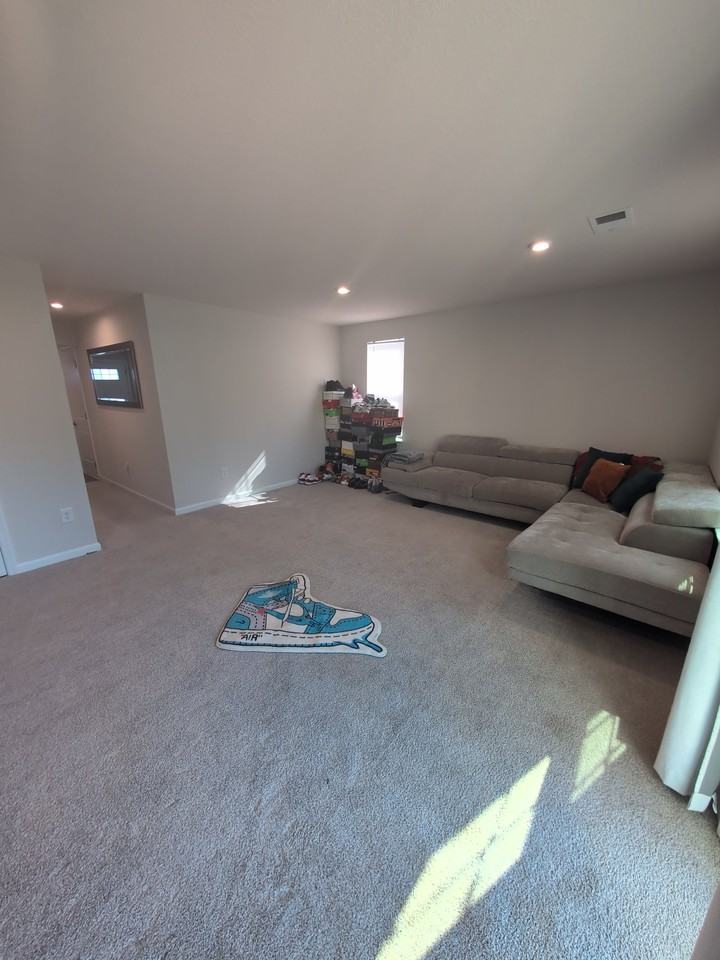 4138 Riverside Dr - Photo 4 of 22
