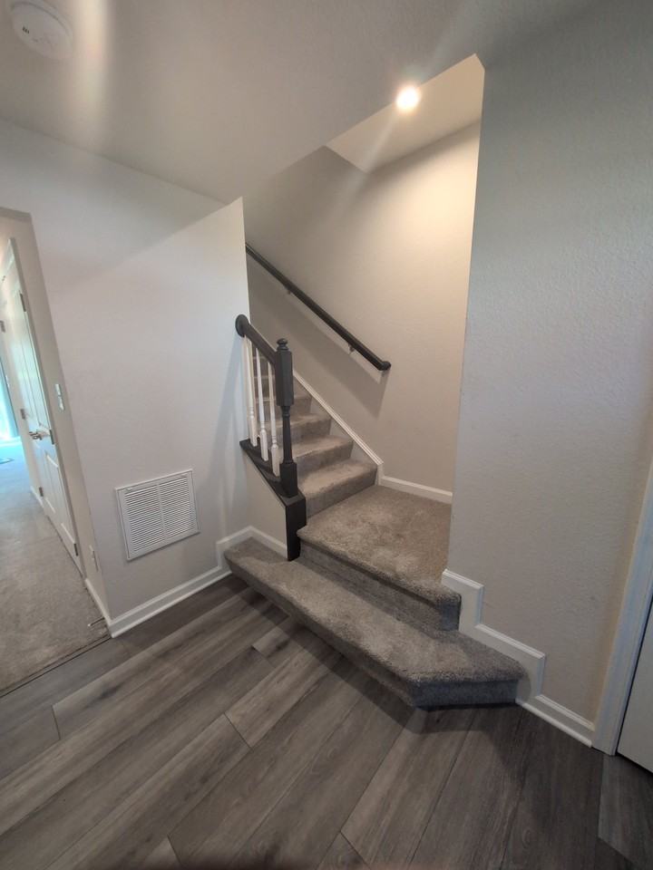4138 Riverside Dr - Photo 5 of 22