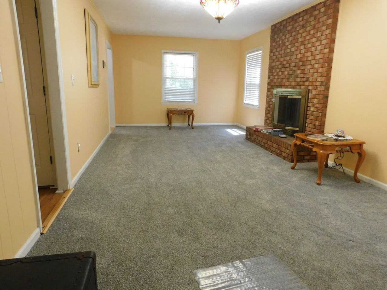 22580 Hoyl Cir - Photo 2 of 16