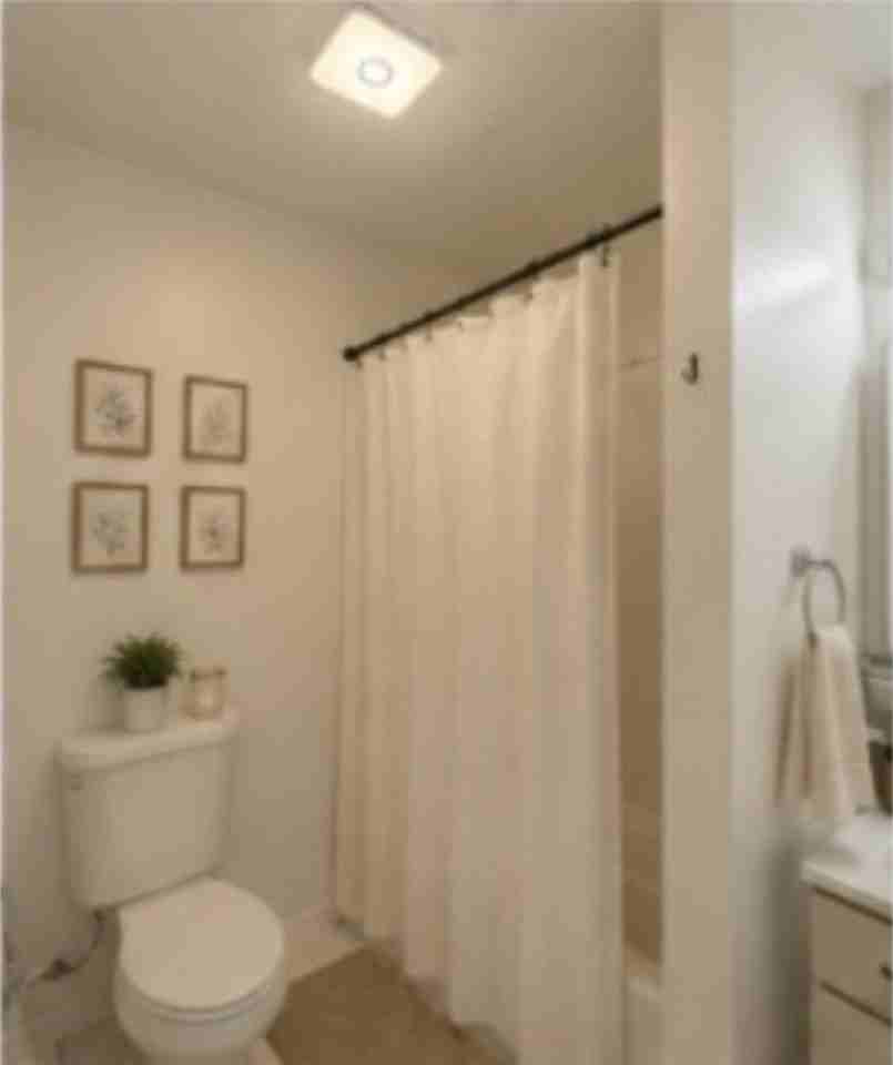 560 N Grand St - Photo 4 of 8