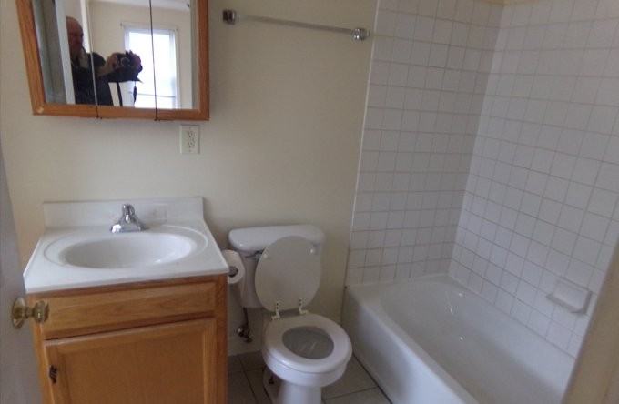 66 E North Ave #3 - Photo 4 of 7