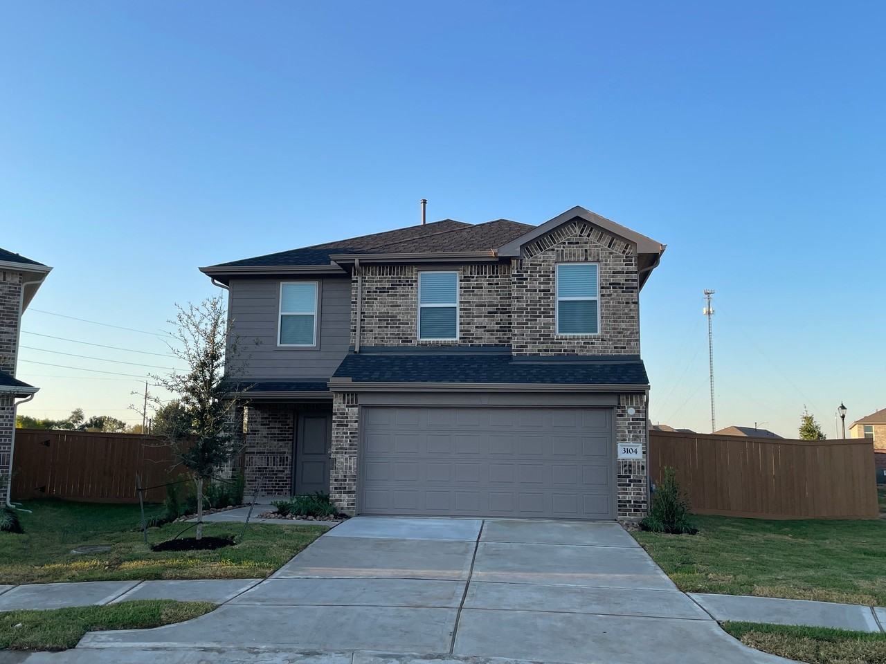 3104 Nori Shores Dr - Photo 2 of 10